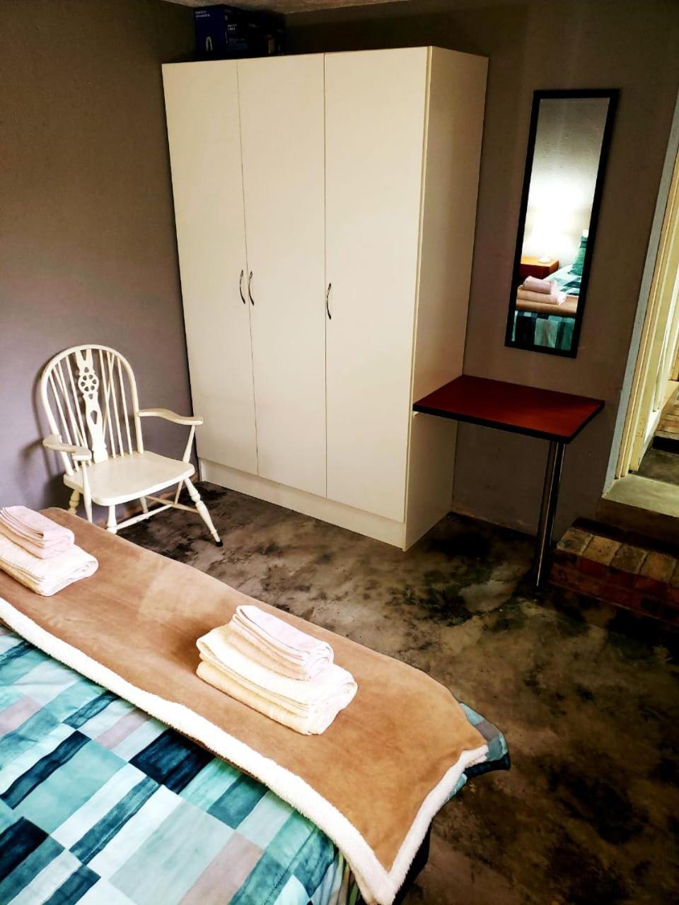 Apartamento 13 @ Rhinoroad Nelspruit Mbombela Exterior foto