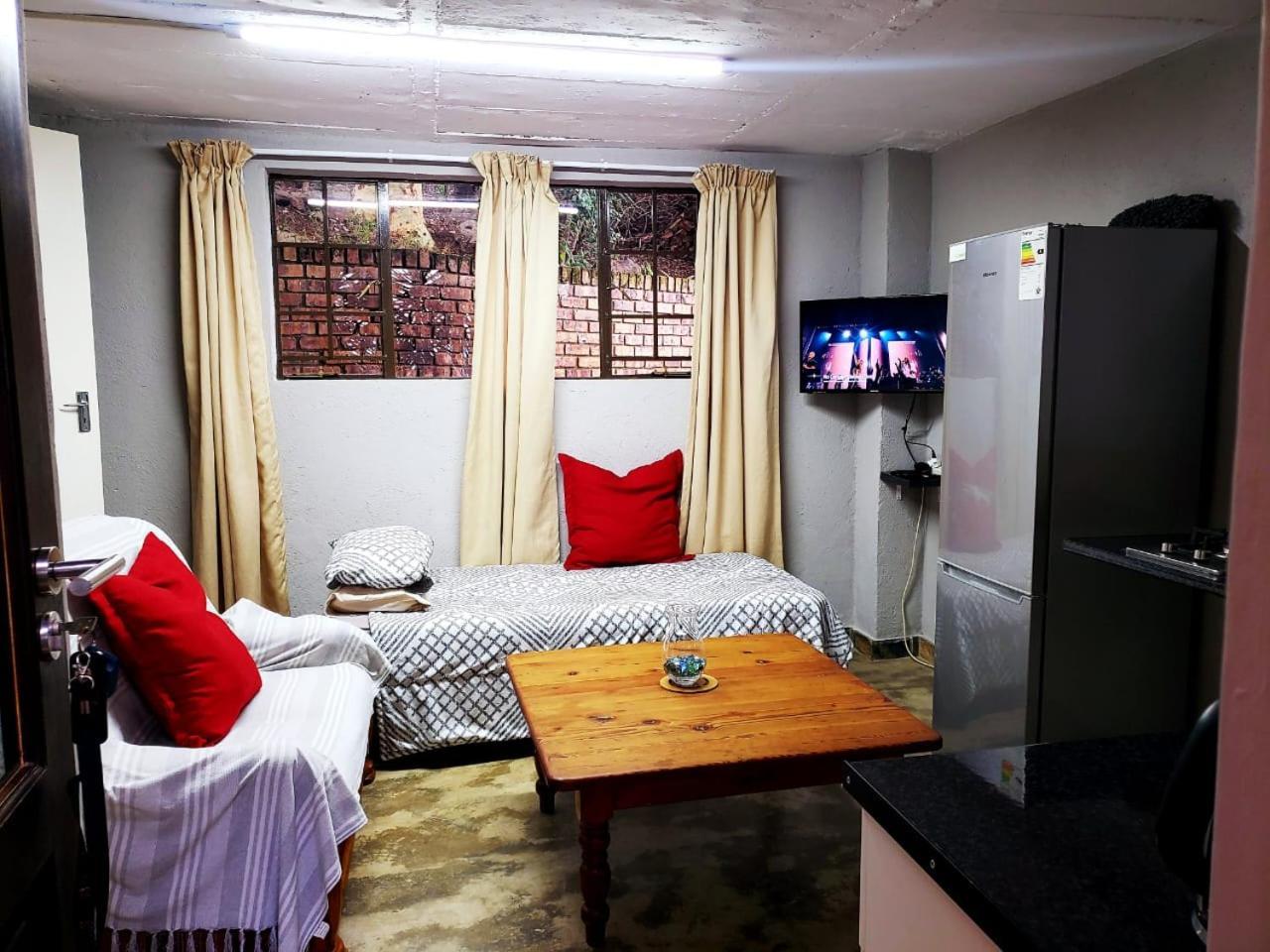Apartamento 13 @ Rhinoroad Nelspruit Mbombela Exterior foto